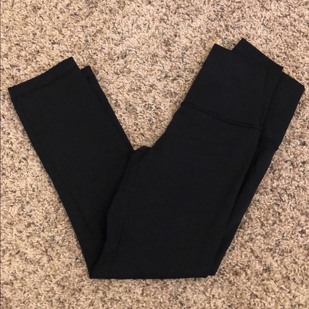 black lululemon leggings!!